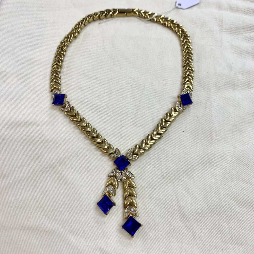 Necklace Choker